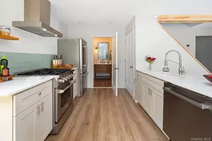39 N Broadway, Kingston, NY 12401 - Photo 17