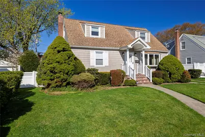 22 Hitchcock Lane, Farmingdale, NY 11735 - Photo 27