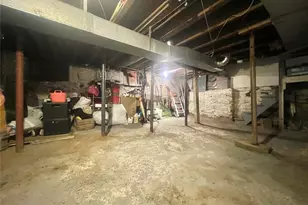 34 Smith St, Poughkeepsie, NY 12601 - Photo 39