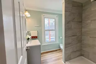 34 Smith St, Poughkeepsie, NY 12601 - Photo 33