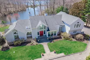19 Mallard Dr, Lloyd Harbor, NY 11743 - Photo 3