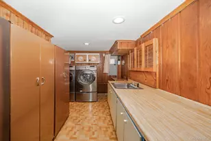 33 Parkdale Dr, Farmingdale, NY 11735 - Photo 23