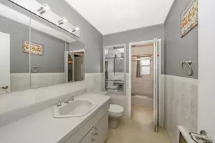 33 Parkdale Dr, Farmingdale, NY 11735 - Photo 25
