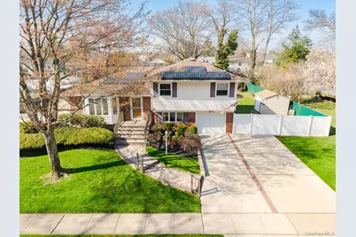 33 Parkdale Drive, Farmingdale, NY 11735 - Photo 31