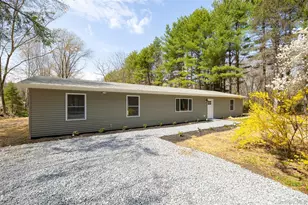 7 Eckelman Dr, Hyde Park, NY 12538 - Photo 3