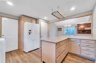 61 Pitchpine Pl, Medford, NY 11763 - Photo 19