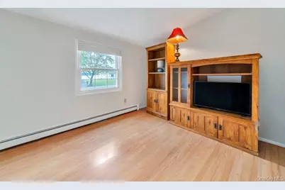 61 Pitchpine Place, Medford, NY 11763 - Photo 27