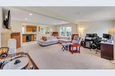 25 Cedar Road, Wading River, NY 11792 - Photo 9