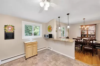 11 Margaret Lane, Huntington, NY 11743 - Photo 13