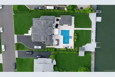 31 Shoal Drive, West Islip, NY 11795 - Photo 1