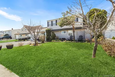 26 Picture Lane, Hicksville, NY 11801 - Photo 17