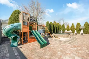 42 Sandy Ln, Massapequa, NY 11758 - Photo 33