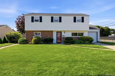 802 Nebraska Avenue, Bay Shore, NY 11706 - Photo 1