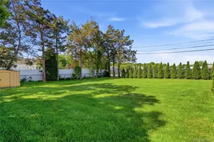 802 Nebraska Ave, Bay Shore, NY 11706 - Photo 25