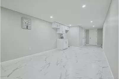 172 Horseblock Road, Centereach, NY 11720 - Photo 9