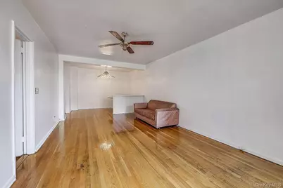 142-05 Roosevelt Avenue #521, Flushing, NY 11354 - Photo 5