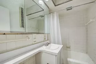 142-05 Roosevelt Ave, Flushing, NY 11354 - Photo 7