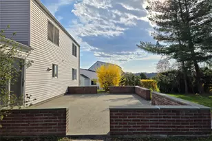 2585 Farsund Dr, Yorktown Heights, NY 10598 - Photo 19