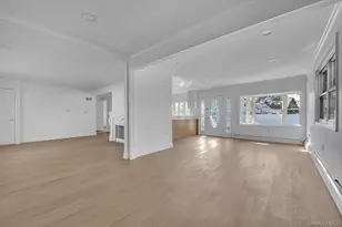 21 Bird Ln, Hicksville, NY 11801 - Photo 3