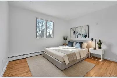21 Bird Lane, Hicksville, NY 11801 - Photo 23