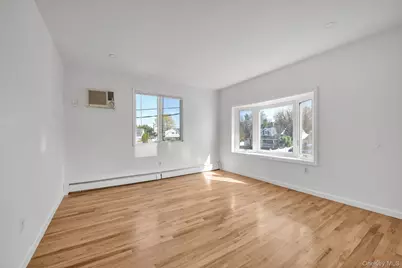 21 Bird Lane, Hicksville, NY 11801 - Photo 17
