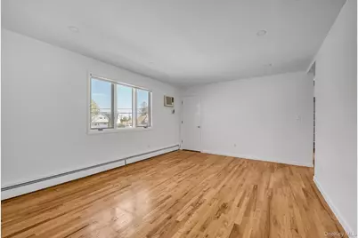 21 Bird Lane, Hicksville, NY 11801 - Photo 13