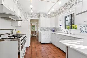 51 Vine Rd, Larchmont, NY 10538 - Photo 15