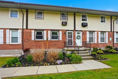 303 Parr Meadow Drive #3C, Newburgh, NY 12550 - Photo 1