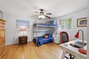 303 Parr Meadow Dr, Newburgh, NY 12550 - Photo 17
