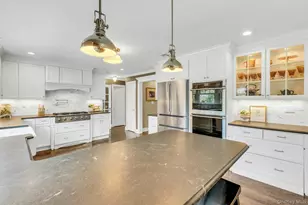 41 Yoakum St, Farmingdale, NY 11735 - Photo 15