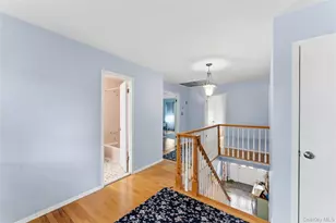 157 Garden Pl, West Hempstead, NY 11552 - Photo 13