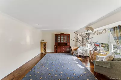 157 Garden Place, West Hempstead, NY 11552 - Photo 5
