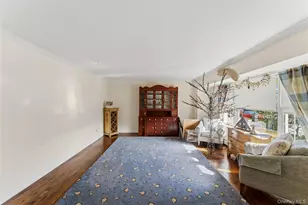 157 Garden Pl, West Hempstead, NY 11552 - Photo 5