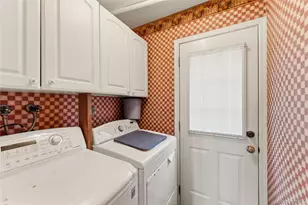 157 Garden Pl, West Hempstead, NY 11552 - Photo 11