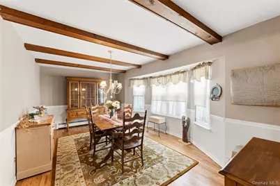 157 Garden Place, West Hempstead, NY 11552 - Photo 9