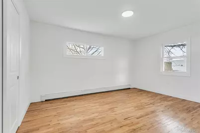 1047 Windermere Road, Franklin Square, NY 11010 - Photo 7