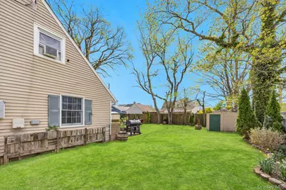 54 Polaris Drive, Levittown, NY 11756 - Photo 23