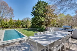 323 Division St, Sag Harbor, NY 11963 - Photo 13