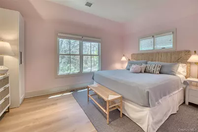 323 Division Street, Sag Harbor, NY 11963 - Photo 19