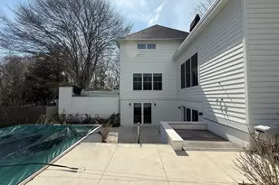 323 Division St, Sag Harbor, NY 11963 - Photo 21