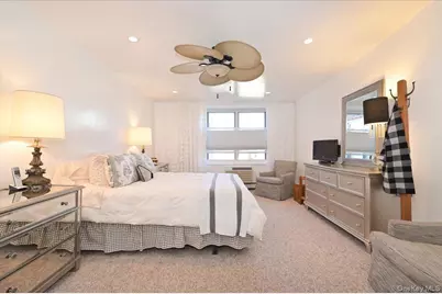 25 Canterbury Road #3-H, Great Neck, NY 11021 - Photo 33