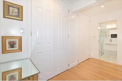 25 Canterbury Road #3-H, Great Neck, NY 11021 - Photo 29