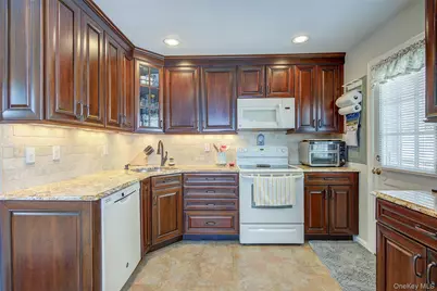 12 Crescent Lane, Levittown, NY 11756 - Photo 13
