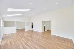 5 Julia Cir, East Setauket, NY 11733 - Photo 7