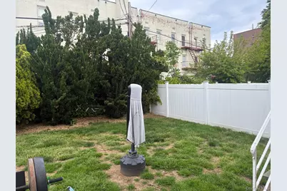 1844 Tomlinson Avenue, Bronx, NY 10461 - Photo 19