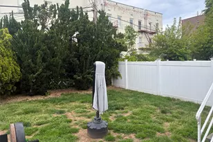 1844 Tomlinson Ave, Bronx, NY 10461 - Photo 19