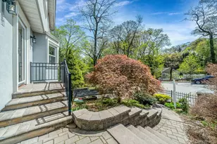 210 Mill Dam Ct, Centerport, NY 11721 - Photo 3