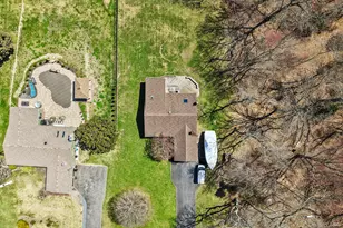 225 Bayview Ave, East Islip, NY 11730 - Photo 37