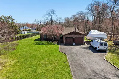 225 Bayview Avenue, East Islip, NY 11730 - Photo 39