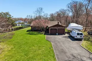 225 Bayview Ave, East Islip, NY 11730 - Photo 39